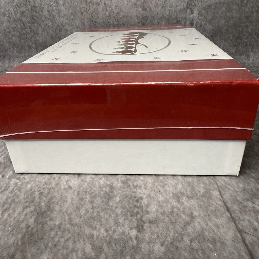 New Box of 27 Burgoyne Elegant Hand Crafted Holiday Cards Matching Envelopes